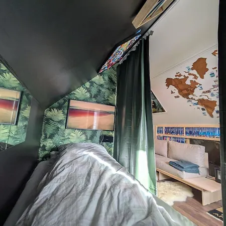 Super Central, Quiet And Cozy Travelers Loft *